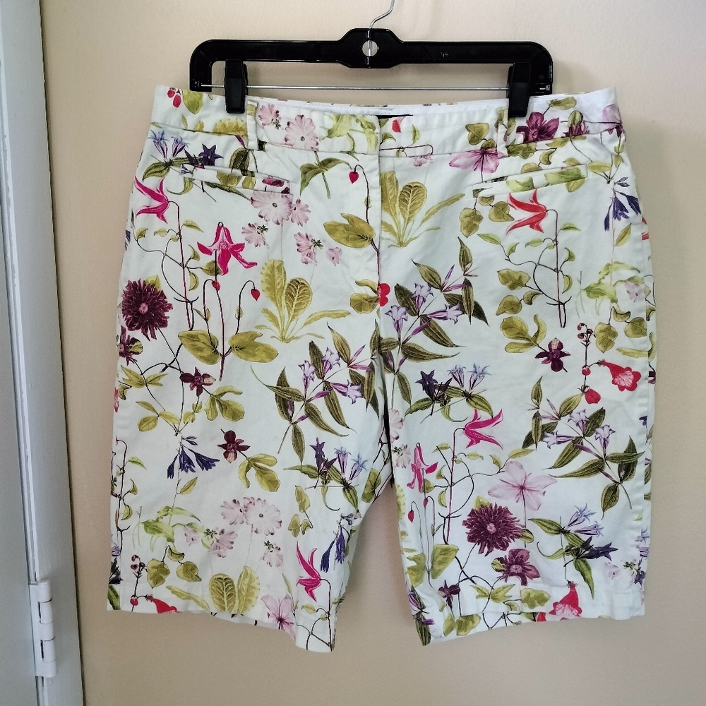 Lands' End Cotton Blend Vibrant Botanical Bermuda Shorts 12T Travel Vacation